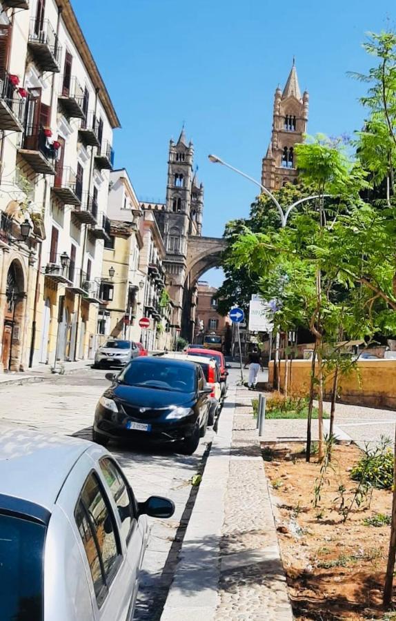 A Due Passi Dalla Cattedrale Apartment Palermo Ngoại thất bức ảnh